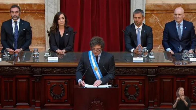 javier-milei-cuando-presento-el-proyecto-presupuesto