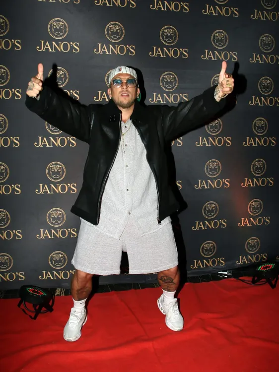 0e48ea4e-48f0-4c3c-be22-e72baf926d5f