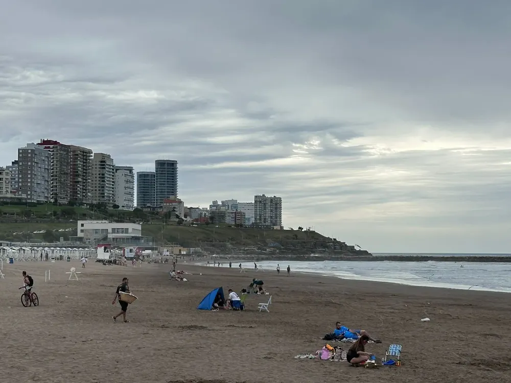 6a9ed79b-8f95-46e3-8862-133f1ea6a401